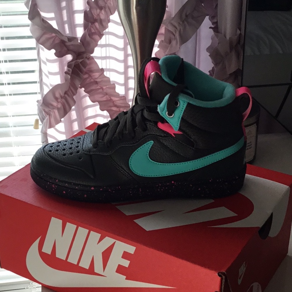 Court Borough Mid 2 Boot (GS)
